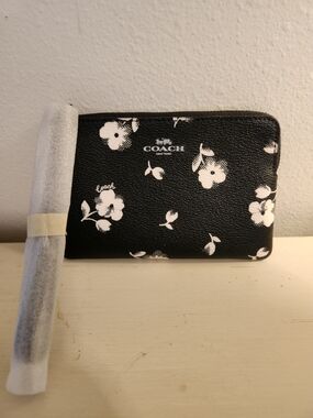COACH Black Floral Zip Wallet